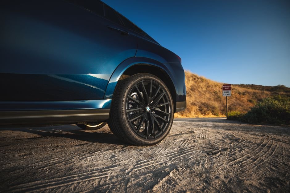 Mastering Tire Pressure for Your California Road Trip: Safety, Savings & Performance